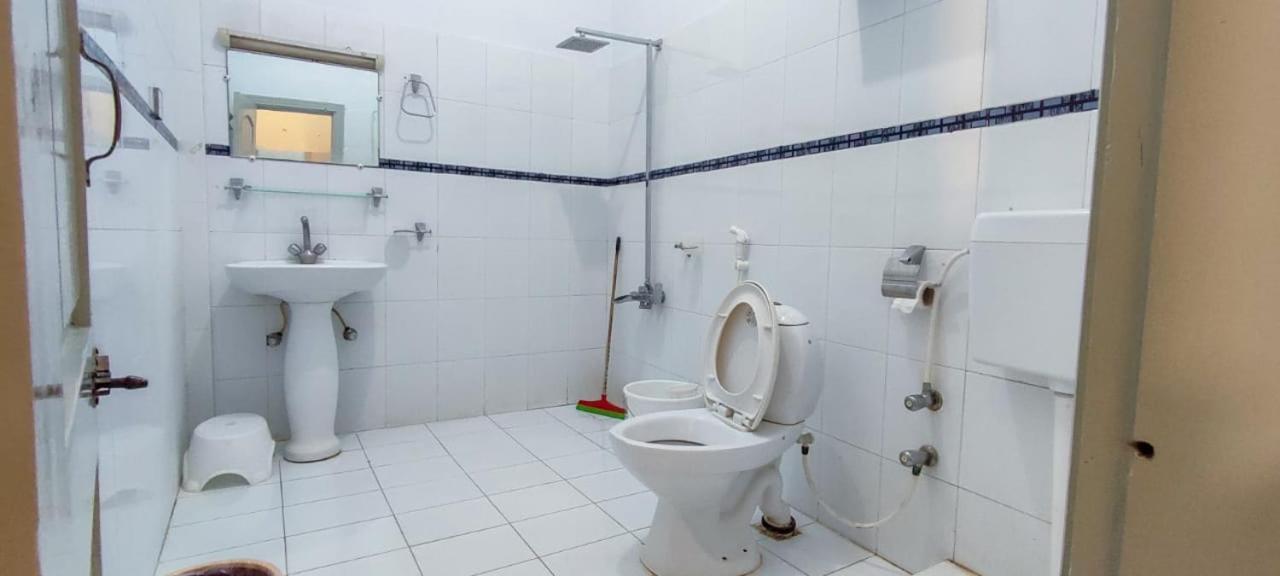 Swat Guest House Mingora ภายนอก รูปภาพ