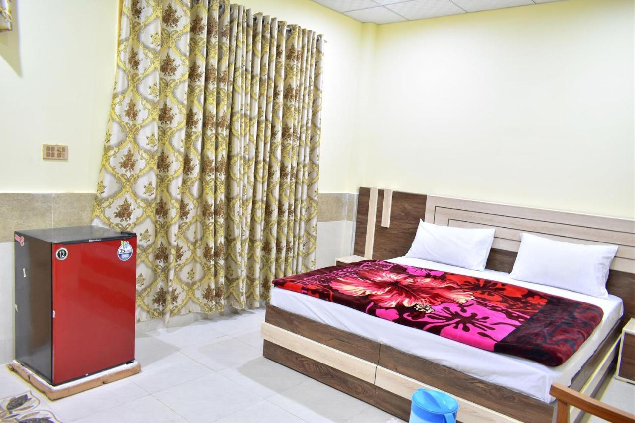 Swat Guest House Mingora ภายนอก รูปภาพ